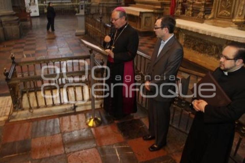 CEREMONIA EN HONOR A JUAN DE PALAFOX Y MENDOZA