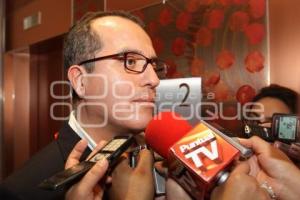 LUIS CARLOS UGALDE