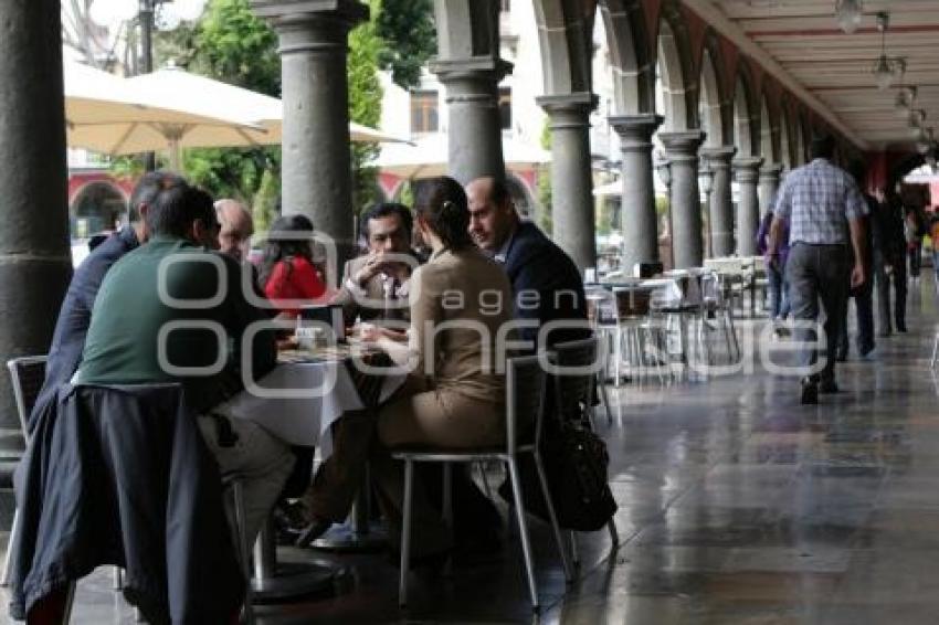 ECONOMÍA . RESTAURANTES