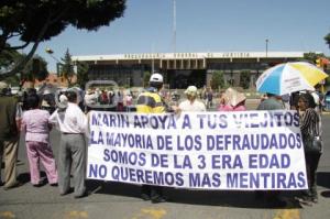 BLOQUEO BLVD CINCO DE MAYO -  DEFRAUDADOS CAJAS DE AHORRO