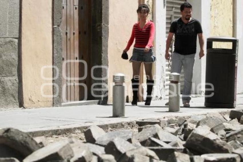 OBRAS EN PALAFOX Y MENDOZA