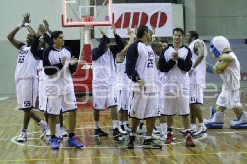 BALONCESTO . ANGELES VS PIONEROS