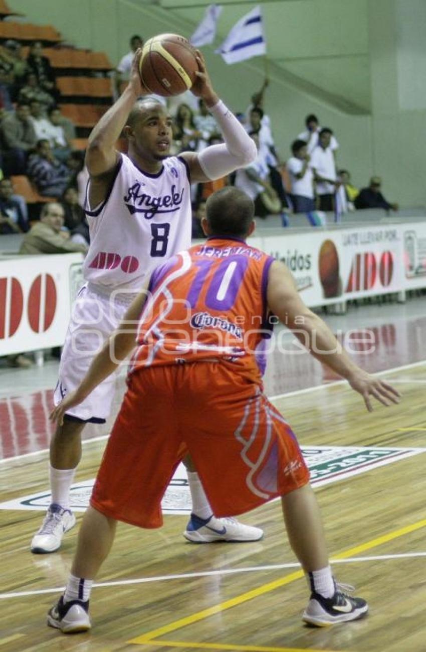 BALONCESTO . ANGELES VS PIONEROS