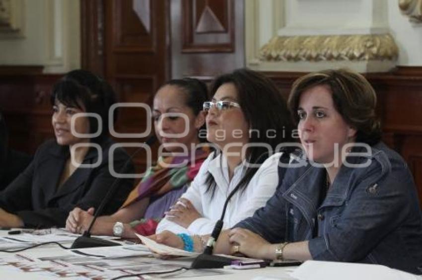 FORO RE EVOLUCIÓN DE LAS MUJERES