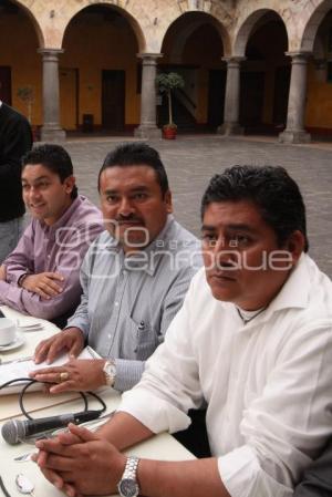 DENUNCIAN COBROS EXCESIVOS DE CFE