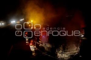 INCENDIO AUTOBUS  - AUTOPISTA MEXICO PUEBLA