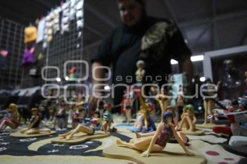 CONVENCIÓN DE FANS. DUAL CITY