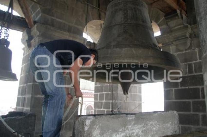 TURISMO . CÚPULAS DE CATEDRAL