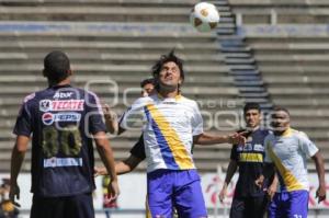 LOBOS VS. DORADOS. FÚTBOL