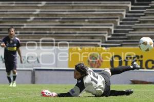 LOBOS VS DORADOS. FÚTBOL