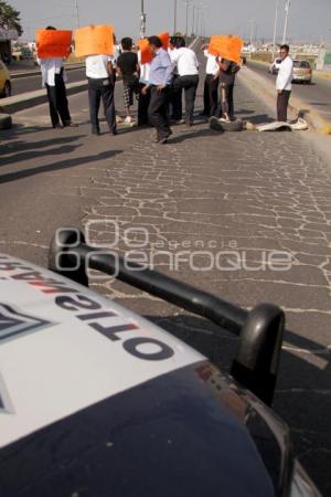 CHOFERES BLOQUEAN 16 DE SEPTIEMBRE ALTURA PERIFERICO