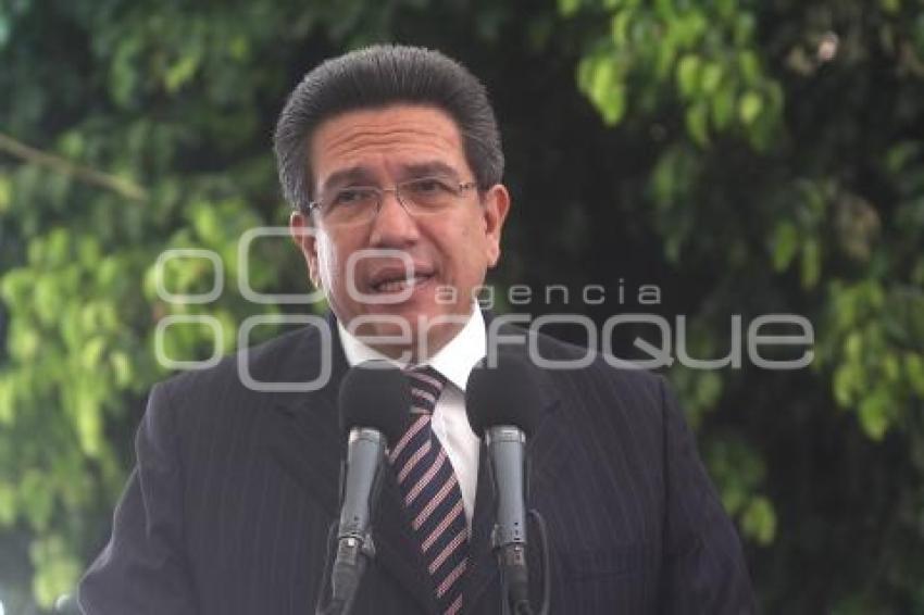 TRABAJO . PERICLES OLIVARES