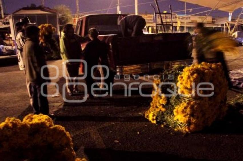 VENDEDORES DE FLOR -  MERCADO HIDALGO