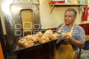 ECONOMÍA . PANADERÍAS . HOJALDRAS