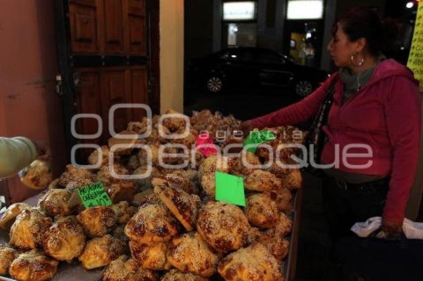 ECONOMÍA . PANADERÍAS . HOJALDRAS