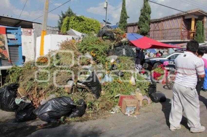 DÍA DE MUERTOS. VISITAS AL PANTEÓN