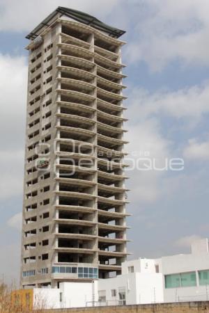 CONSTRUCCIÓN. EDIFICIO DEPARTAMENTOS