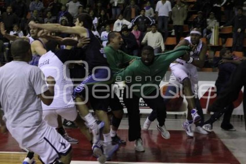 BALONCESTO . ANGELES VS HALCONES