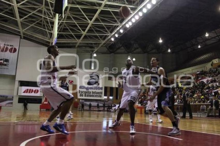 BALONCESTO . ANGELES VS HALCONES