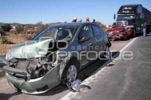 CHOQUE EN LA AUTOPISTA