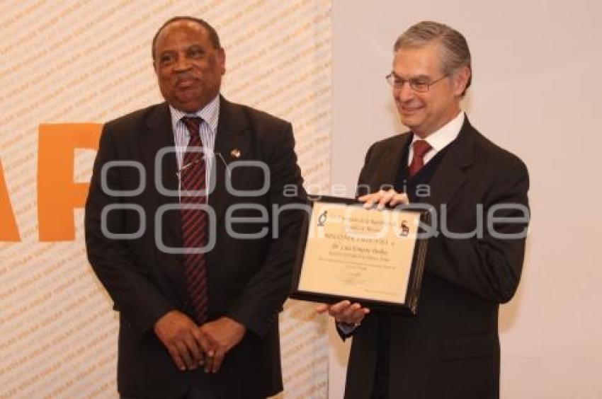 EMBAJADOR DE ANGOLA EN UDLAP