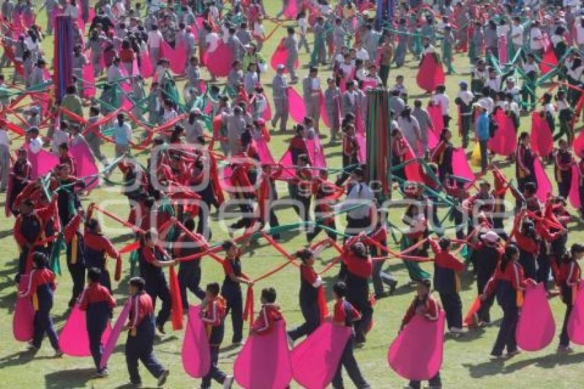 ENSAYO ESTUDIANTES . CEREMONIA REVOLUCIÓN