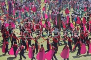 ENSAYO ESTUDIANTES . CEREMONIA REVOLUCIÓN