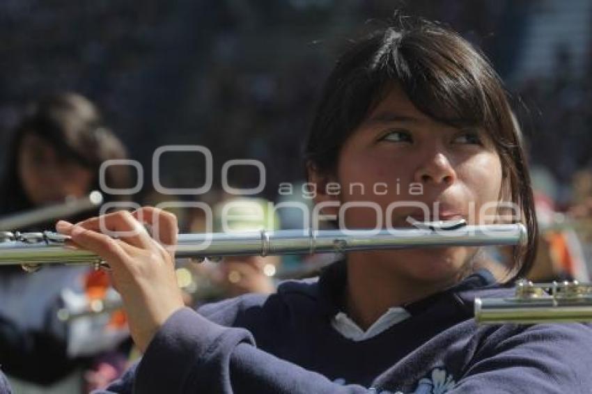 ENSAYO ESTUDIANTES . CEREMONIA REVOLUCIÓN