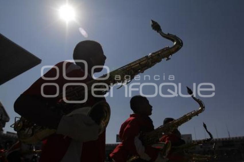 ENSAYO ESTUDIANTES . CEREMONIA REVOLUCIÓN