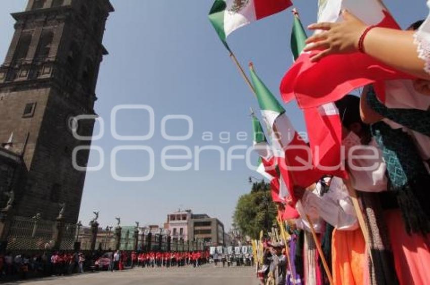 DESFILE BANDAS DE GUERRA