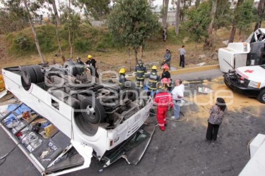 VOLCADURA TRANSPORTE PÚBLICO. CADETE VICENTE SUÁREZ