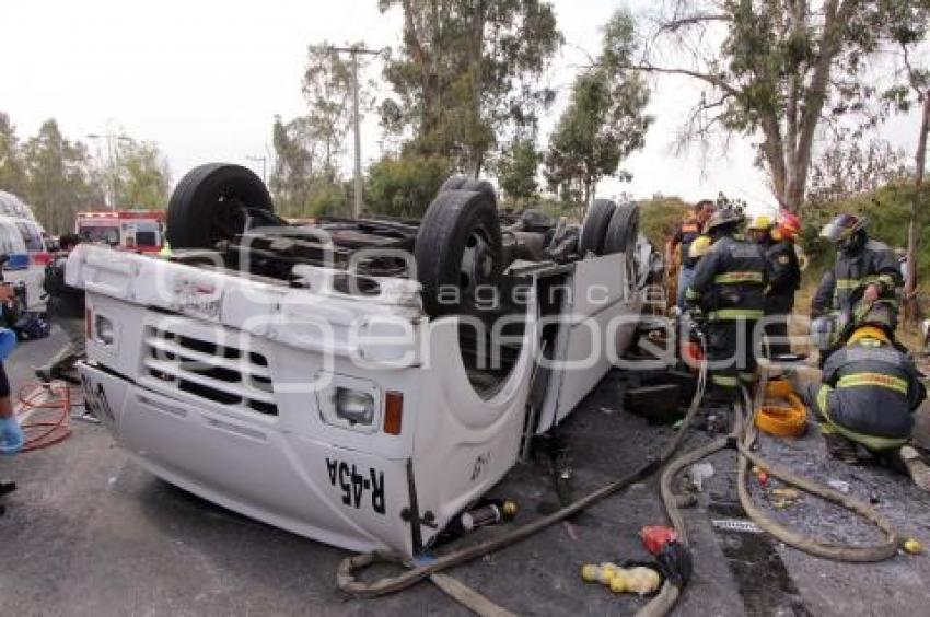 VOLCADURA TRANSPORTE PÚBLICO. CADETE VICENTE SUÁREZ