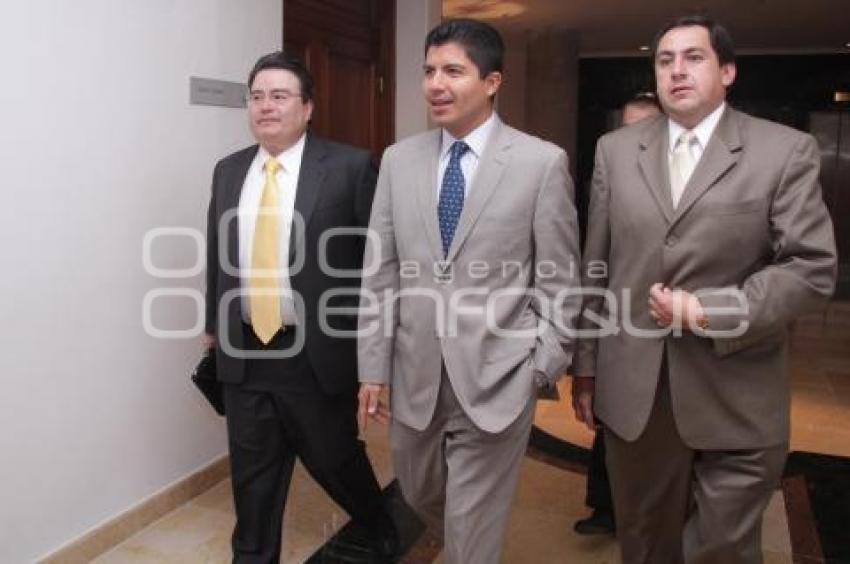 REUNION EDUARDO RIVERA - MIGUEL ANGEL DE LA ROSA