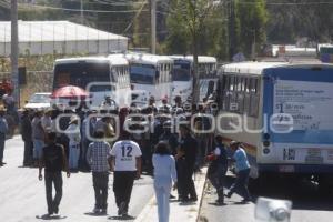 PROTESTA TRANSPORTISTAS . INVASIÓN DE RUTA