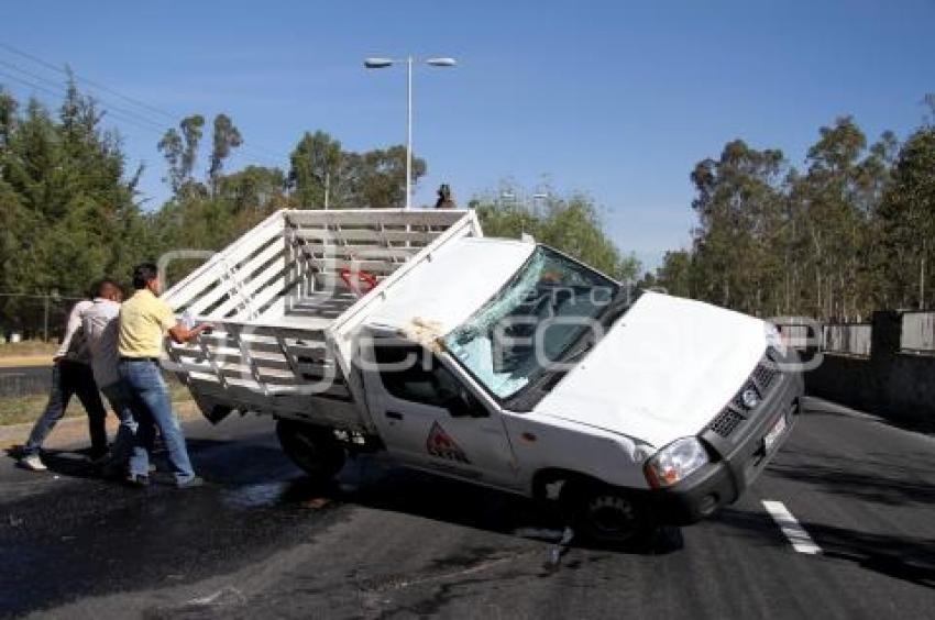 VOLCADURA EN BOULEVARD CADETE VICENTE SUÁREZ