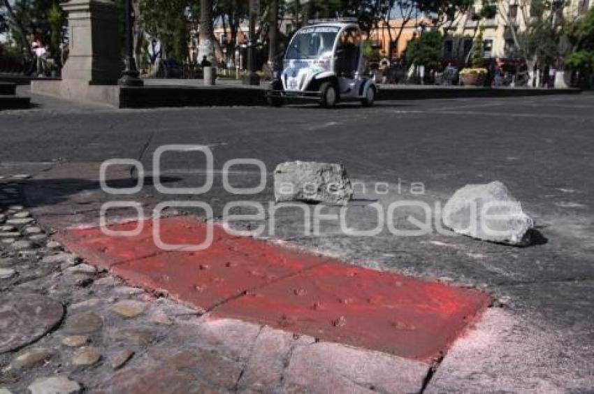 CIERRE DE JUAN DE PALAFOX. REPARACIÓN CALLE