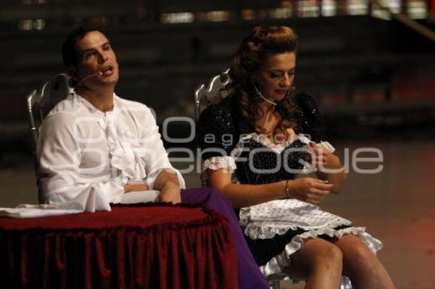 ESPECTÁCULOS . TEATRO . PERFUME DE GARDENIAS