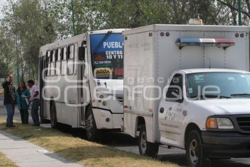 MUERE HOMBRE EN TRANSPORTE PUBLICO