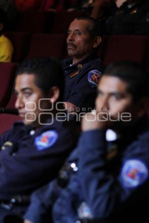 FESTIVAL PARA POLICÍAS