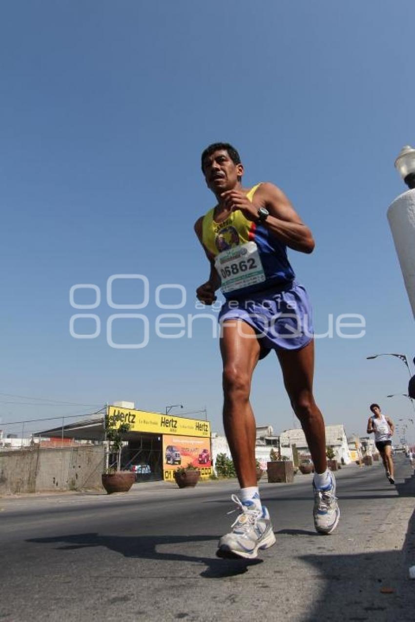 MARATÓN PUEBLA 2010. CORREDORES