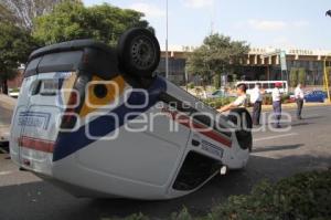 VOLCADURA EN LA 31 ORIENTE FRENTE A LA PROCU