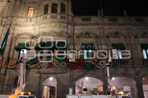 ADORNOS NAVIDEÑOS EN PALACIO