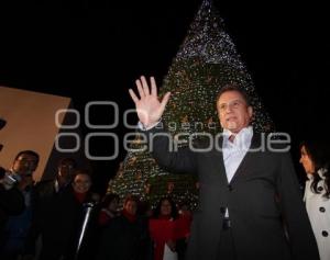 ENCENDIDO DE ARBOL NAVIDEÑO  EN CCU