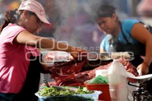 VENDEDORES AMBULANTES Y FIELES VILLITA DE GUADALUPE