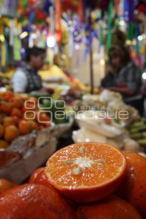 VENTA NAVIDEÑA. MERCADO