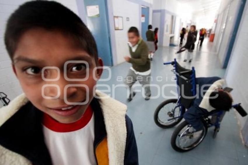 CENTRO DE ATENCIÓN MÚLTIPLE INTERVENCIÓN TEMPRANA