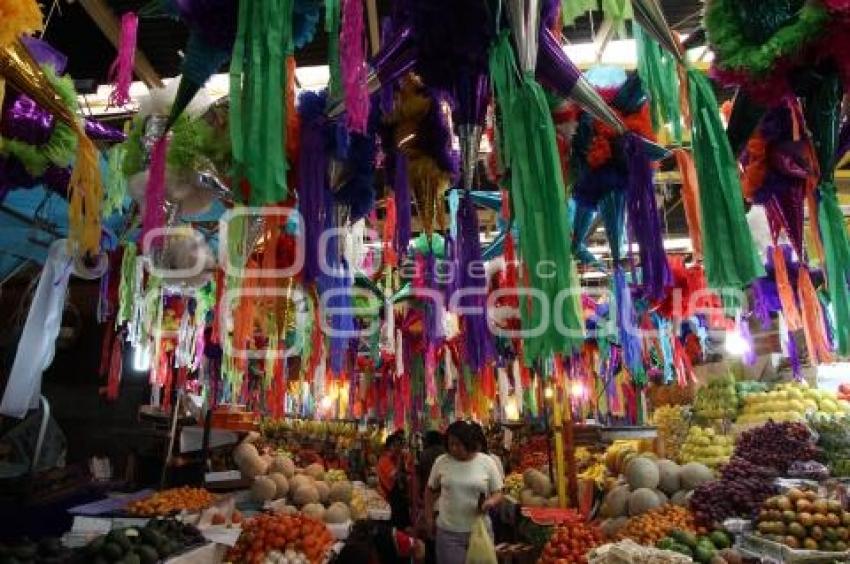 VENTA NAVIDEÑA. MERCADO