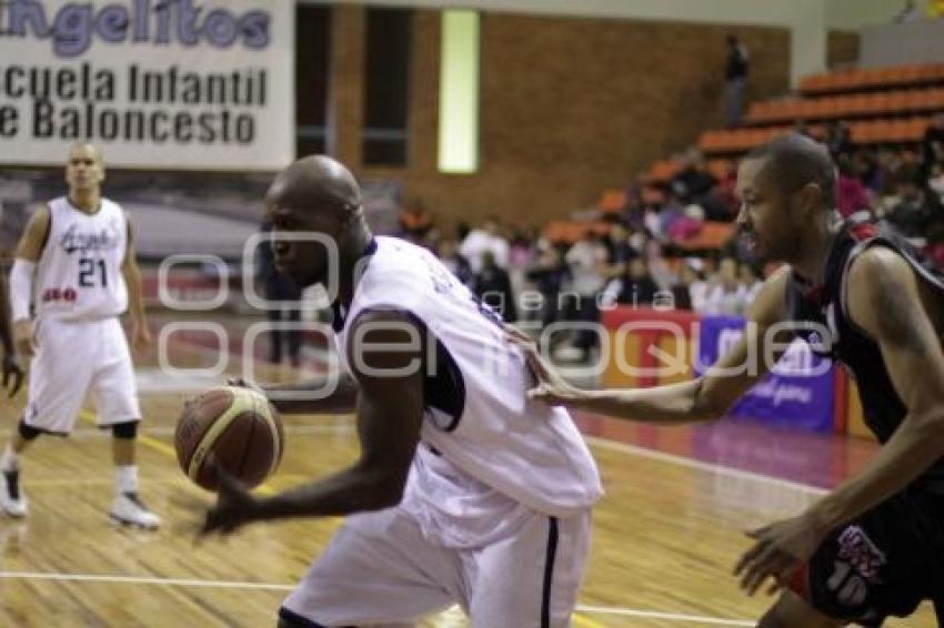 BALONCESTO . ANGELES VS LOBOS