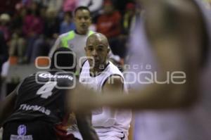 BALONCESTO . ANGELES VS LOBOS