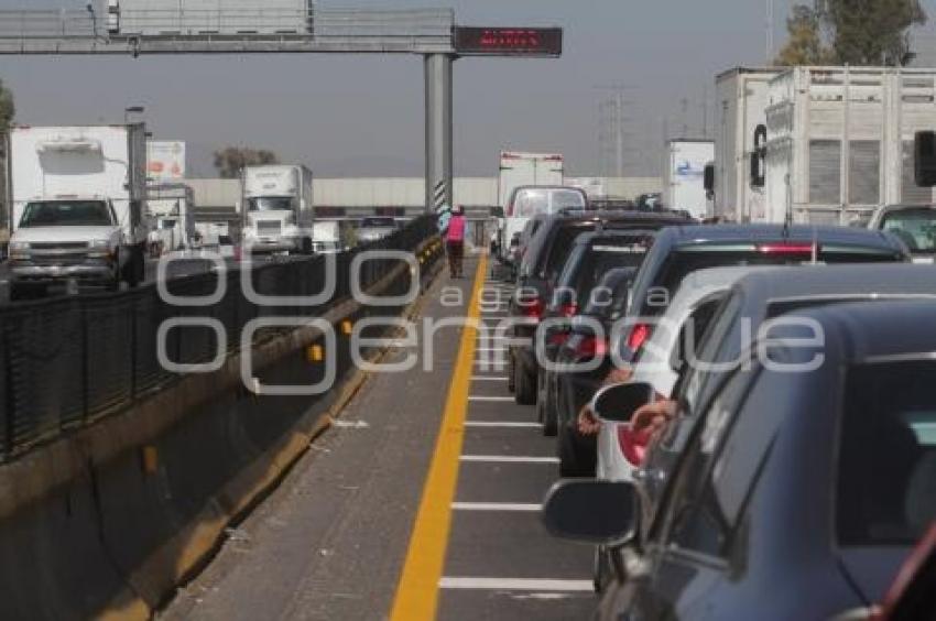 AUTOPISTA . VACACIONISTAS